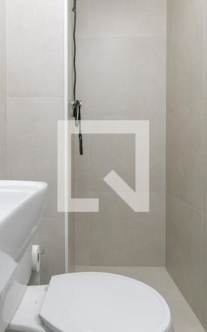 Apartamento para alugar com 158m², 3 quartos e 3 vagas Apartamento para alugar com 158m², 3 quartos e 3 vagasBanheiro de Serviço