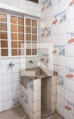 Casa à venda com 100m², 3 quartos e 1 vagaÁrea de serviço