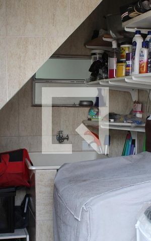 Casa à venda com 338m², 7 quartos e 2 vagasCasa 1 - área de serviço 