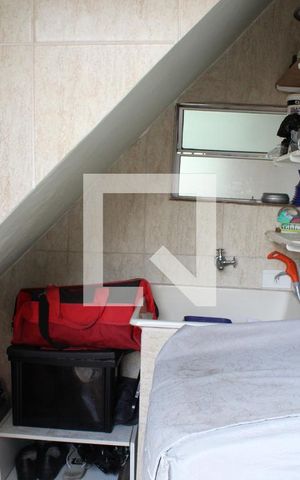 Casa à venda com 338m², 7 quartos e 2 vagasCasa 1 - área de serviço 