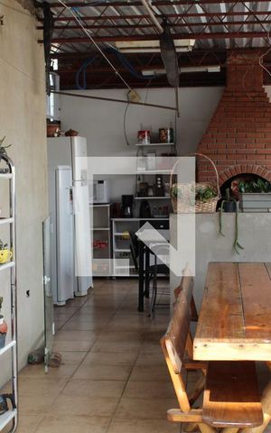 Casa à venda com 338m², 7 quartos e 2 vagasCasa 1 - cozinha 