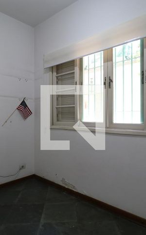 Casa à venda com 184m², 3 quartos e 3 vagasQuarto 3