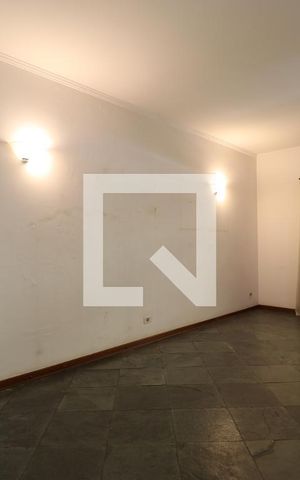 Casa à venda com 184m², 3 quartos e 3 vagasSala
