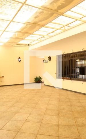 Casa à venda com 184m², 3 quartos e 3 vagasGaragem