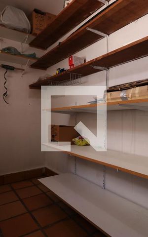 Casa à venda com 184m², 3 quartos e 3 vagasQuarto de Serviço
