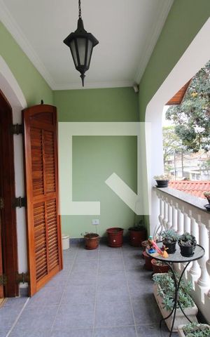 Casa à venda com 1000m², 3 quartos e 6 vagasVaranda da suíte 3