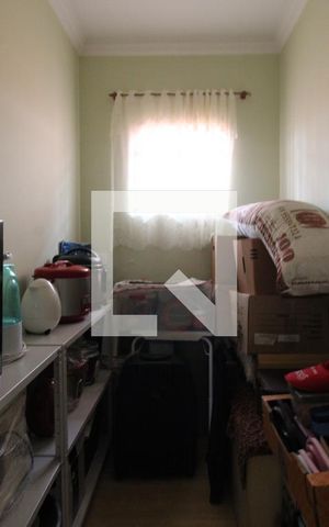 Casa à venda com 1000m², 3 quartos e 6 vagasQuarto