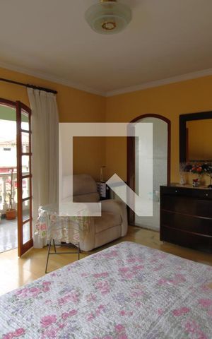 Casa à venda com 1000m², 3 quartos e 6 vagasSuíte 3