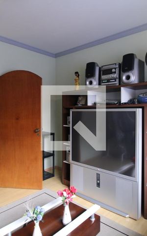 Casa à venda com 1000m², 3 quartos e 6 vagasQuarto