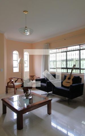 Casa à venda com 1000m², 3 quartos e 6 vagasSala 3