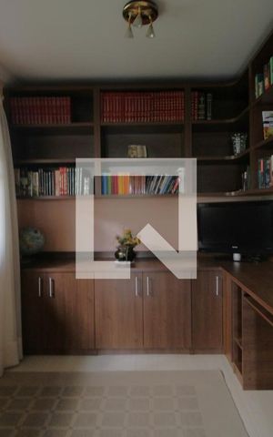 Casa à venda com 1000m², 3 quartos e 6 vagasSala 3