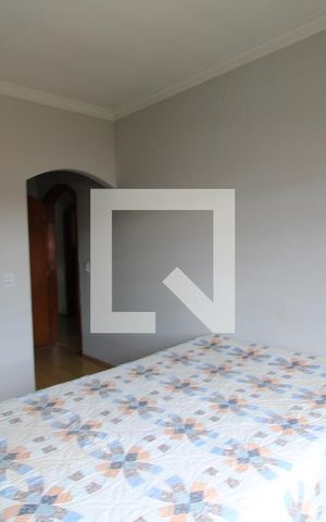Casa à venda com 1000m², 3 quartos e 6 vagasSuíte 2