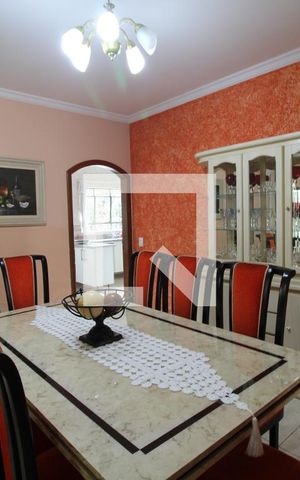 Casa à venda com 1000m², 3 quartos e 6 vagasSala 2