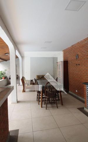 Casa à venda com 1000m², 3 quartos e 6 vagasÁrea comum - Churrasqueira
