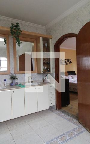 Casa à venda com 1000m², 3 quartos e 6 vagasBanheiro da suíte 3