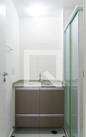 Studio à venda com 26m², 1 quarto e sem vaga Studio à venda com 26m², 1 quarto e sem vagaBanheiro