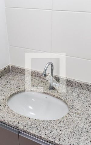 Studio à venda com 26m², 1 quarto e sem vaga Studio à venda com 26m², 1 quarto e sem vagaBanheiro