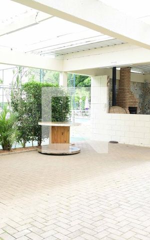 Apartamento para alugar com 65m², 2 quartos e 1 vaga Apartamento para alugar com 65m², 2 quartos e 1 vagaÁrea comum - Churrasqueira