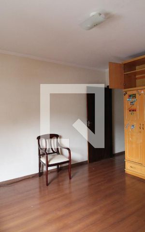 Casa à venda com 360m², 4 quartos e 1 vagaQuarto 2 - Suíte