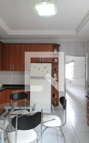 Casa à venda com 360m², 4 quartos e 1 vagaCozinha
