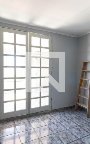 Casa para alugar com 120m², 2 quartos e sem vagaSuíte