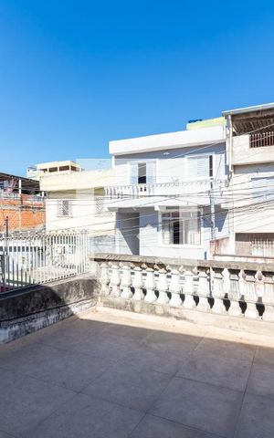 Casa para alugar com 120m², 2 quartos e sem vagaQuintal Frontal