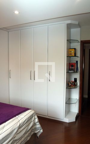 Casa à venda com 183m², 3 quartos e 2 vagasQuarto Suíte