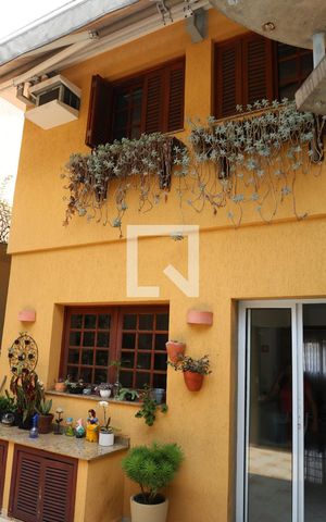 Casa à venda com 183m², 3 quartos e 2 vagasQuintal
