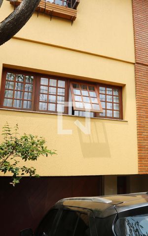 Casa à venda com 183m², 3 quartos e 2 vagasGaragem