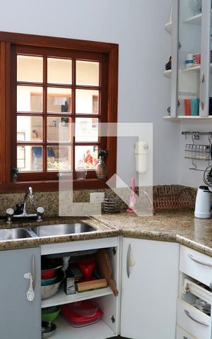 Casa à venda com 183m², 3 quartos e 2 vagasCozinha