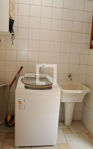 Casa à venda com 183m², 3 quartos e 2 vagasÁrea de Serviço