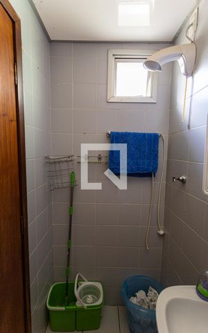 Apartamento para alugar com 80m², 3 quartos e 2 vagas Apartamento para alugar com 80m², 3 quartos e 2 vagasBanheiro de Serviço
