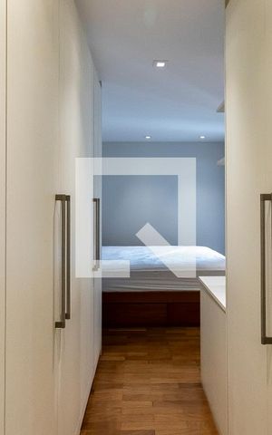 Apartamento à venda com 82m², 1 quarto e 2 vagas Apartamento à venda com 82m², 1 quarto e 2 vagasSuíte