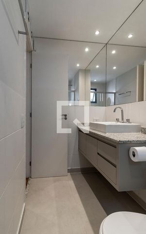 Apartamento à venda com 82m², 1 quarto e 2 vagas Apartamento à venda com 82m², 1 quarto e 2 vagasBanheiro Social