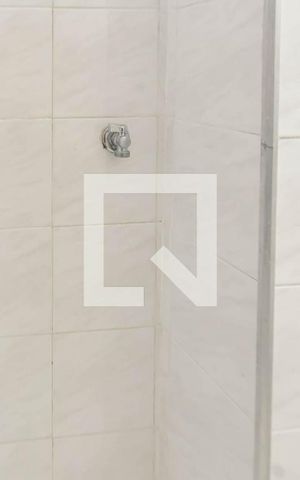 Studio à venda com 30m², 1 quarto e sem vaga Studio à venda com 30m², 1 quarto e sem vagaBanheiro