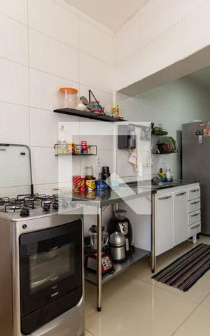 Casa à venda com 120m², 3 quartos e 1 vaga Casa à venda com 120m², 3 quartos e 1 vagaCozinha