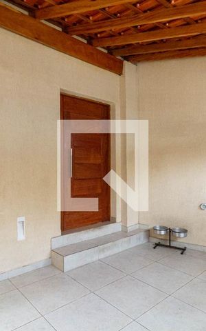 Casa à venda com 120m², 3 quartos e 1 vaga Casa à venda com 120m², 3 quartos e 1 vagaárea de serviço edícula
