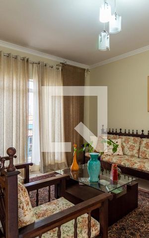 Casa à venda com 486m², 4 quartos e 6 vagas Casa à venda com 486m², 4 quartos e 6 vagasSala 2