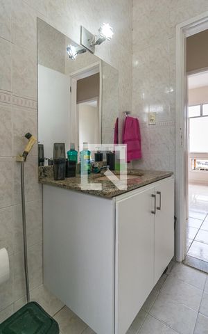 Apartamento para alugar com 52m², 3 quartos e sem vaga Apartamento para alugar com 52m², 3 quartos e sem vagaBanheiro