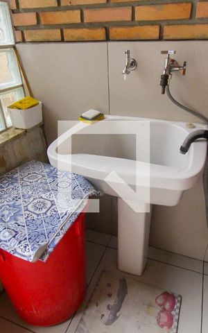 Casa à venda com 200m², 3 quartos e 3 vagasÁrea de Serviço