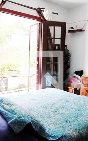 Casa para alugar com 780m², 4 quartos e 5 vagas Casa para alugar com 780m², 4 quartos e 5 vagasSuíte 1