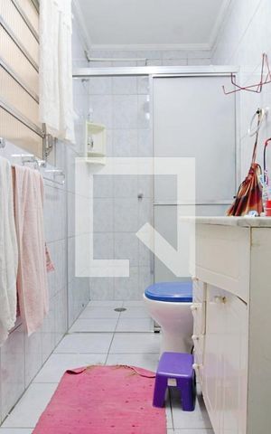 Casa para alugar com 780m², 4 quartos e 5 vagas Casa para alugar com 780m², 4 quartos e 5 vagasBanheiro Closet Corredor