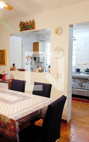 Casa para alugar com 780m², 4 quartos e 5 vagas Casa para alugar com 780m², 4 quartos e 5 vagasSala de Jantar