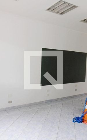 Casa para alugar com 780m², 4 quartos e 5 vagas Casa para alugar com 780m², 4 quartos e 5 vagasEdícula lateral