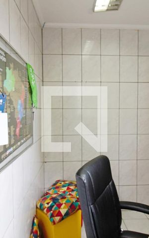 Casa para alugar com 780m², 4 quartos e 5 vagas Casa para alugar com 780m², 4 quartos e 5 vagasEdícula lateral