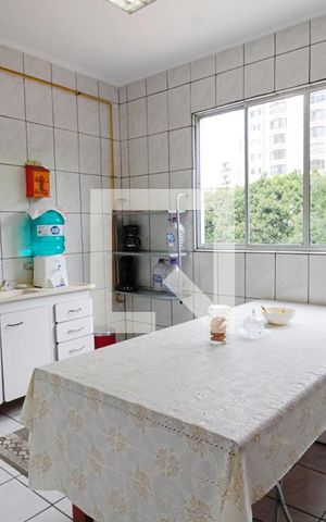 Casa para alugar com 780m², 4 quartos e 5 vagas Casa para alugar com 780m², 4 quartos e 5 vagasEdícula lateral