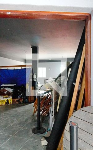 Casa para alugar com 780m², 4 quartos e 5 vagas Casa para alugar com 780m², 4 quartos e 5 vagasEdícula lateral
