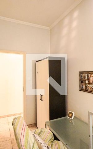 Casa à venda com 150m², 3 quartos e 6 vagas Casa à venda com 150m², 3 quartos e 6 vagasQuarto 02