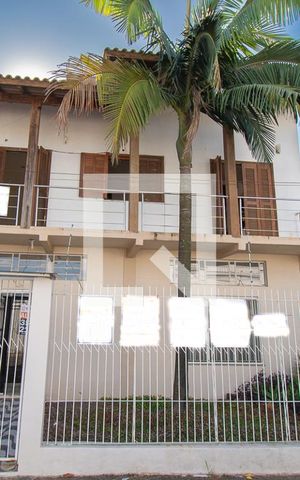 Casa à venda com 157m², 3 quartos e 3 vagas Casa à venda com 157m², 3 quartos e 3 vagasvista frontal