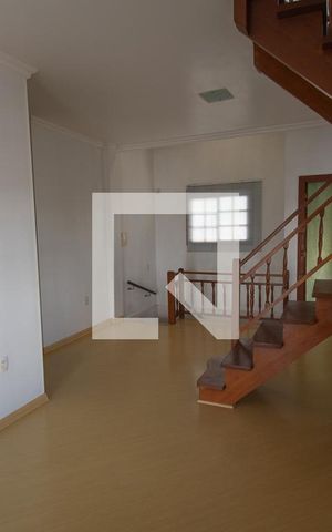 Casa à venda com 157m², 3 quartos e 3 vagas Casa à venda com 157m², 3 quartos e 3 vagassala